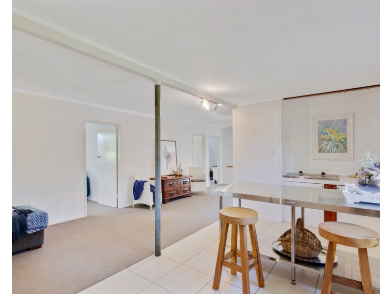 22 Lake MacDonald Drive, Cooroy QLD 4563