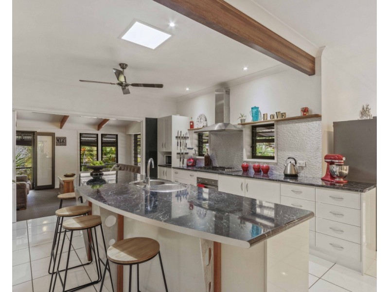 6 Albert Street, Cooran QLD 4569