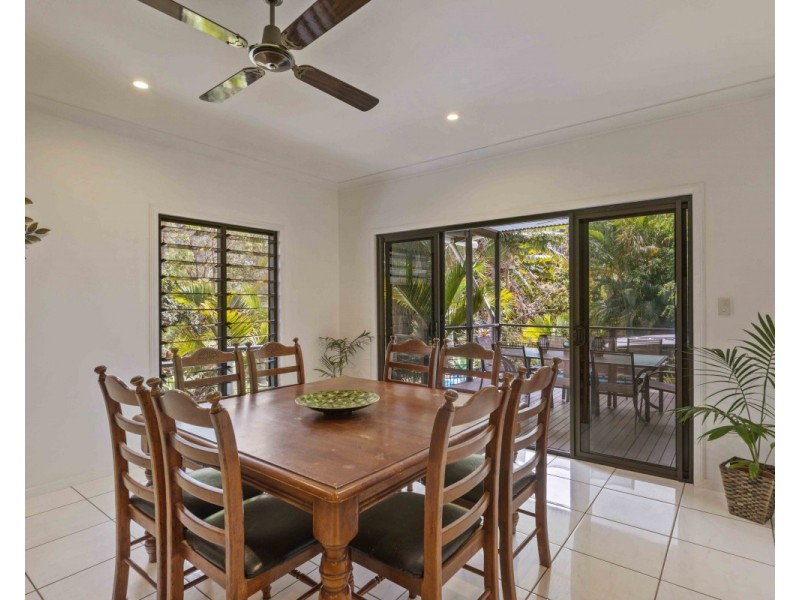 6 Albert Street, Cooran QLD 4569