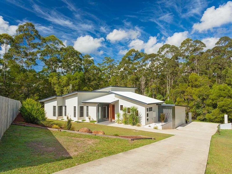 11 Friarbird Place, Pomona QLD 4568