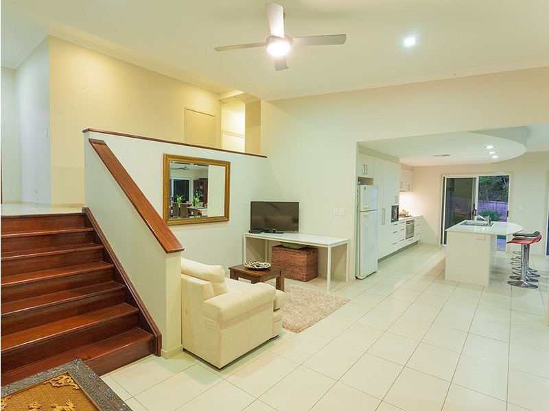 11 Friarbird Place, Pomona QLD 4568