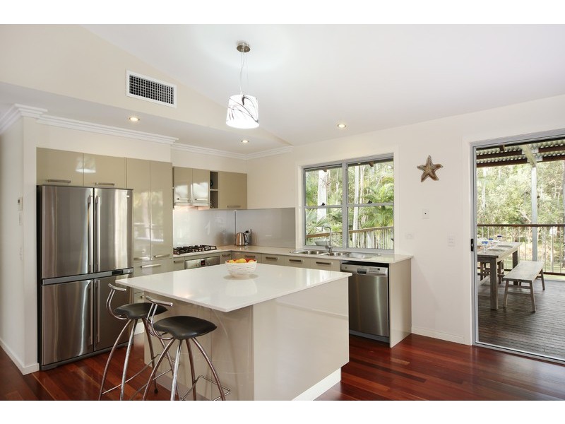 834 Cootharaba Rd, Cootharaba QLD 4565