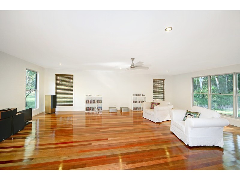 834 Cootharaba Rd, Cootharaba QLD 4565