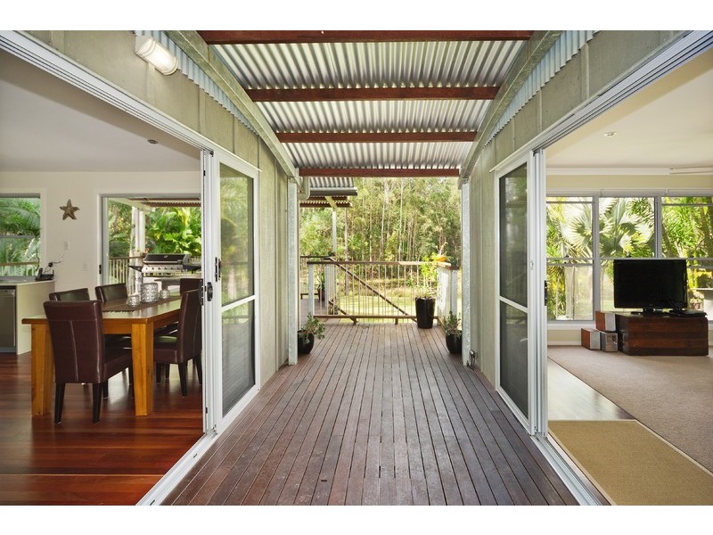 834 Cootharaba Rd, Cootharaba QLD 4565