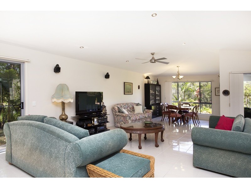 11 Whistler Way, Pomona QLD 4568