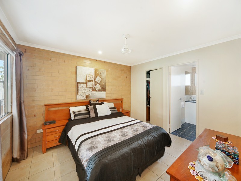 1 Oregon Ct, Cooroy QLD 4563