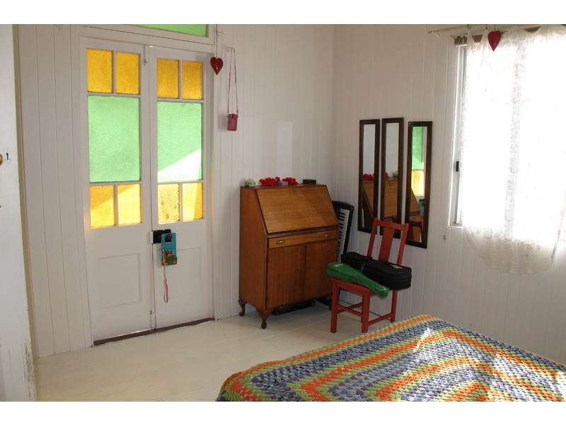 24 Queen St, Cooran QLD 4569