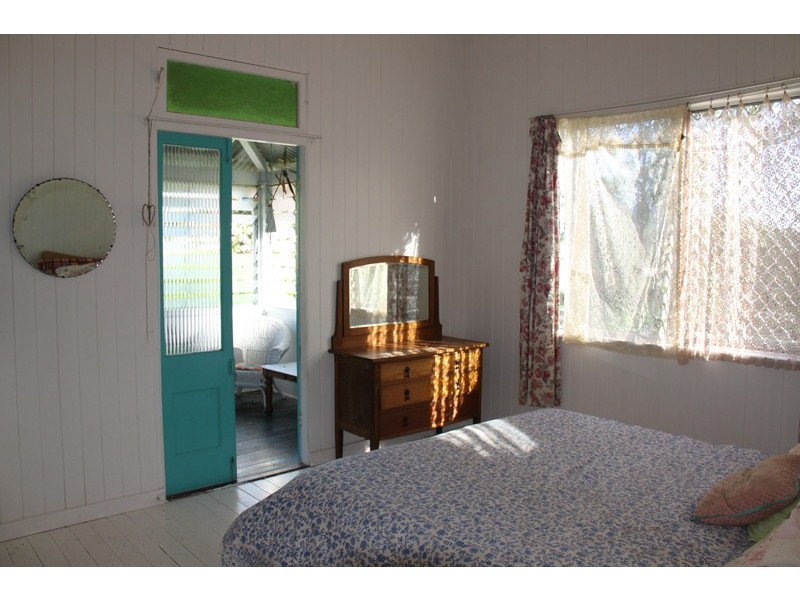 24 Queen St, Cooran QLD 4569