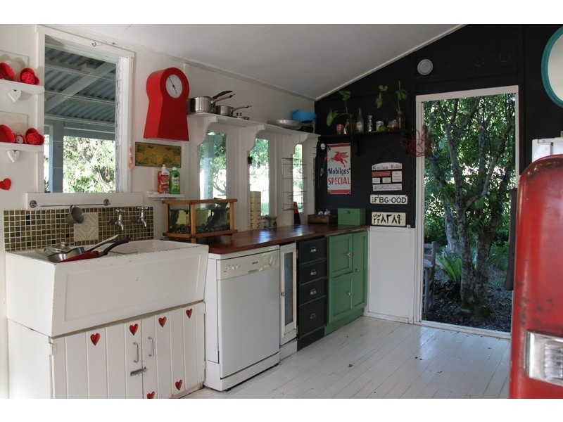 24 Queen St, Cooran QLD 4569