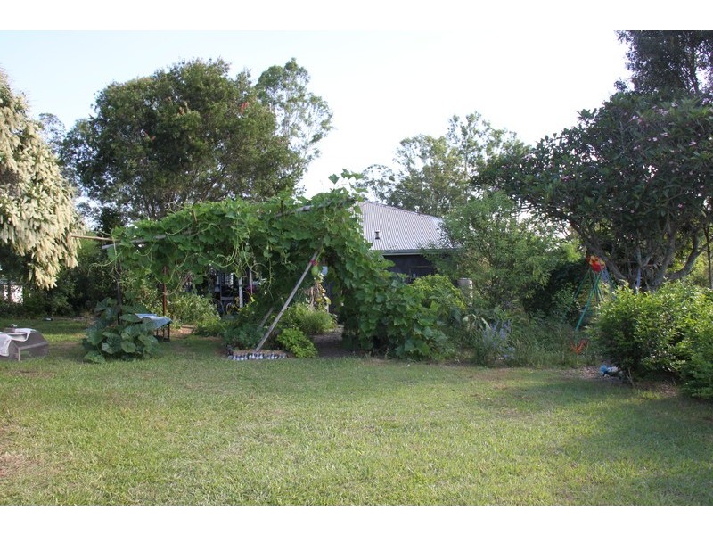 24 Queen St, Cooran QLD 4569