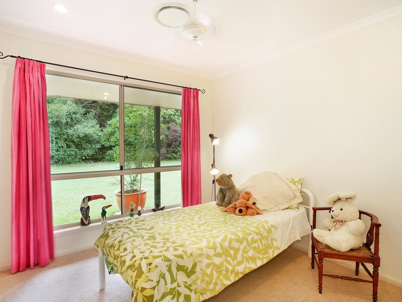 32 Crosiers Road, Pinbarren QLD 4568