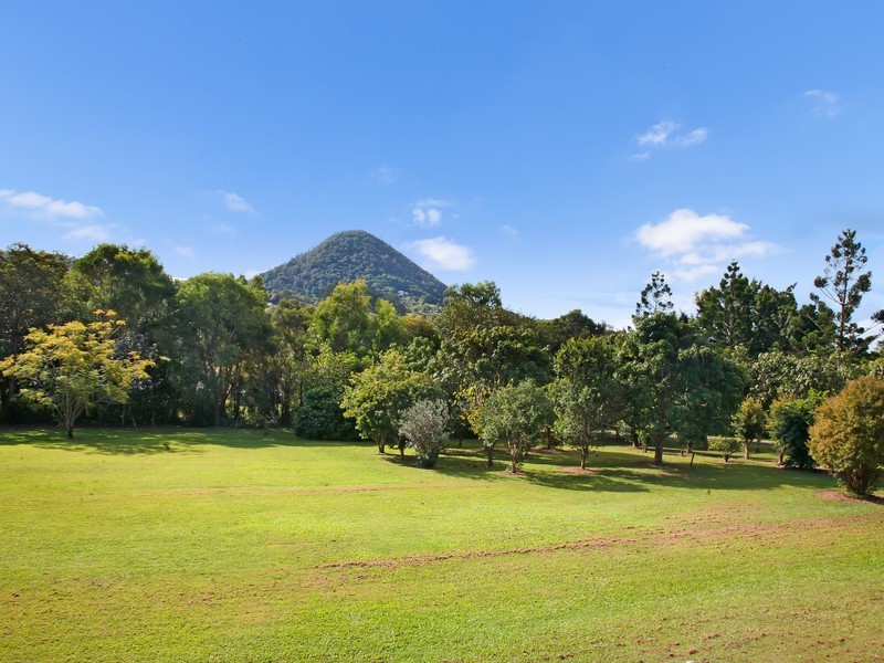 19 Mountain View Road, Pinbarren QLD 4568