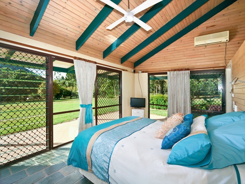 19 Mountain View Road, Pinbarren QLD 4568