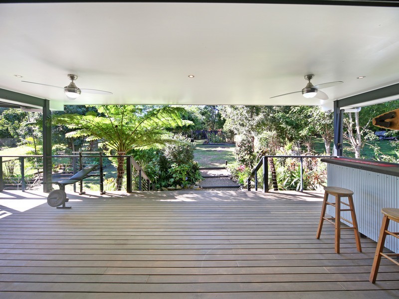 9 Pine Street, Pomona QLD 4568