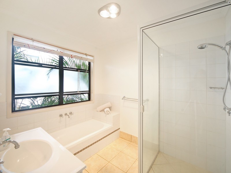 9 Pine Street, Pomona QLD 4568