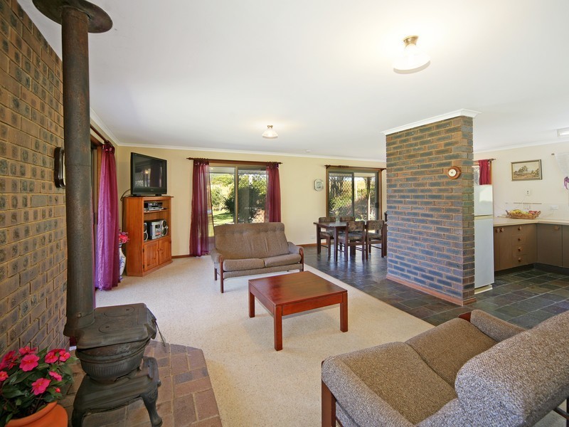 35 Mahers Road, Cooran QLD 4569