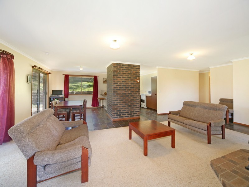 35 Mahers Road, Cooran QLD 4569