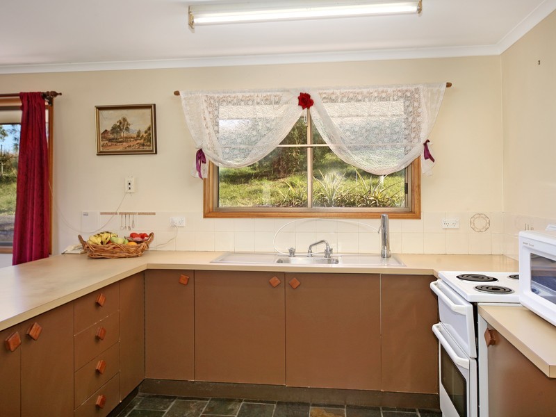 35 Mahers Road, Cooran QLD 4569
