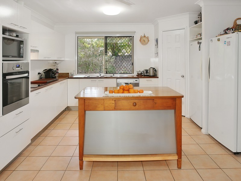 22 Mountain Street, Pomona QLD 4568