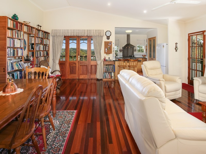 4 Exhibition Street, Pomona QLD 4568