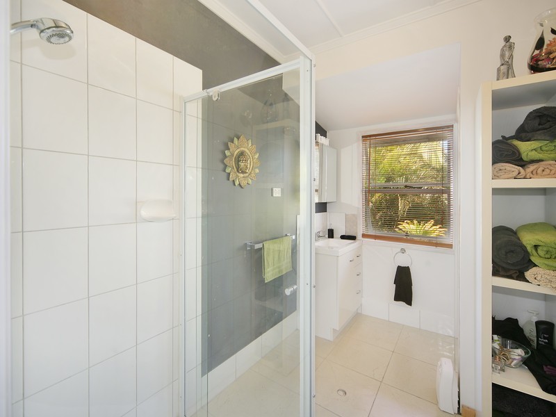 6 Railway Road, Cooran QLD 4569