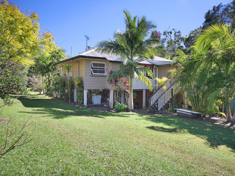 6 Railway Road, Cooran QLD 4569