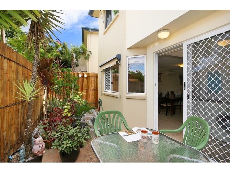 2/10 Garnet Street, Cooroy QLD 4563