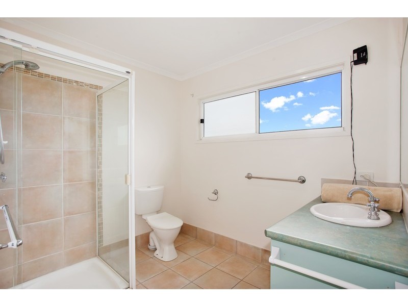 2/10 Garnet Street, Cooroy QLD 4563