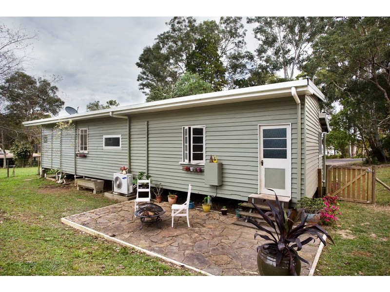 21 Queen Street, Cooran QLD 4569