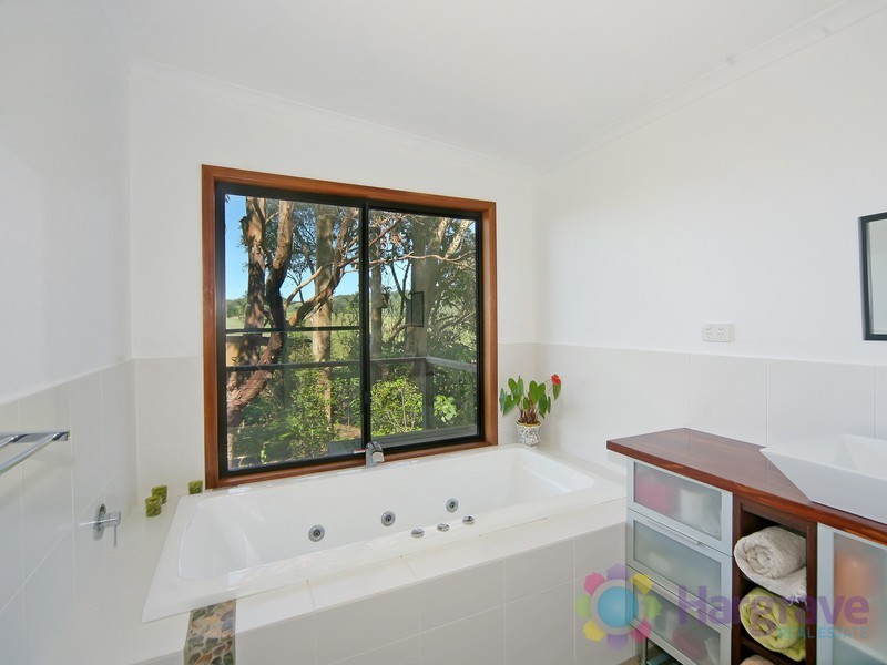 328 Upper Pinbarren Creek Road, Pinbarren QLD 4568