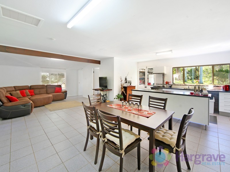 328 Upper Pinbarren Creek Road, Pinbarren QLD 4568