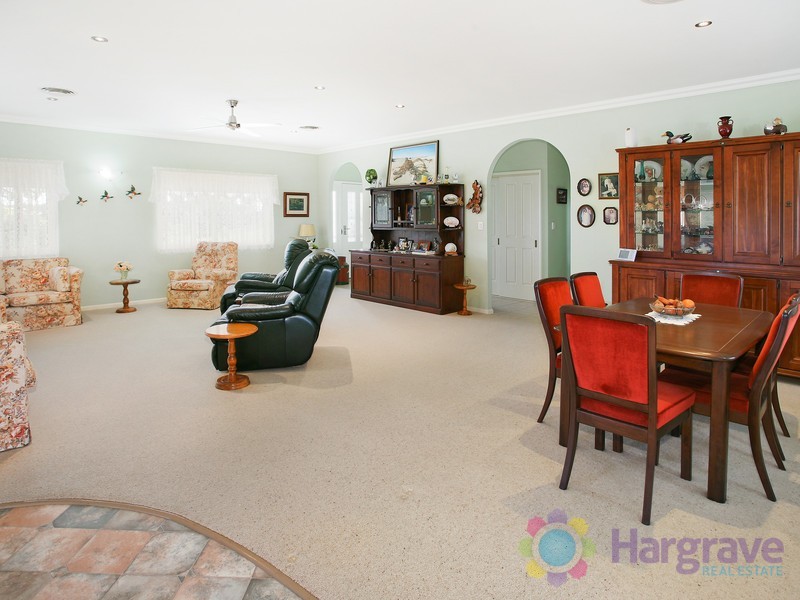 49 Lake Ridge Court, Lake Macdonald QLD 4563