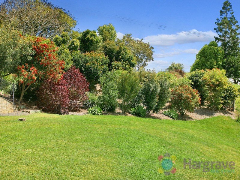 49 Lake Ridge Court, Lake Macdonald QLD 4563