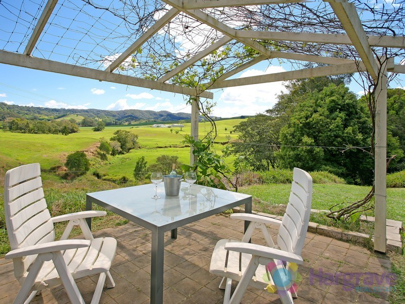 90 Upper Pinbarren Creek Road, Pinbarren QLD 4568