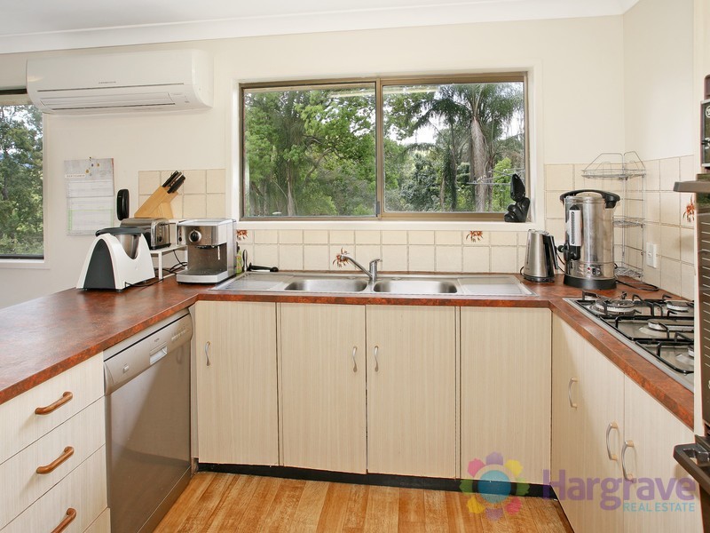 90 Upper Pinbarren Creek Road, Pinbarren QLD 4568
