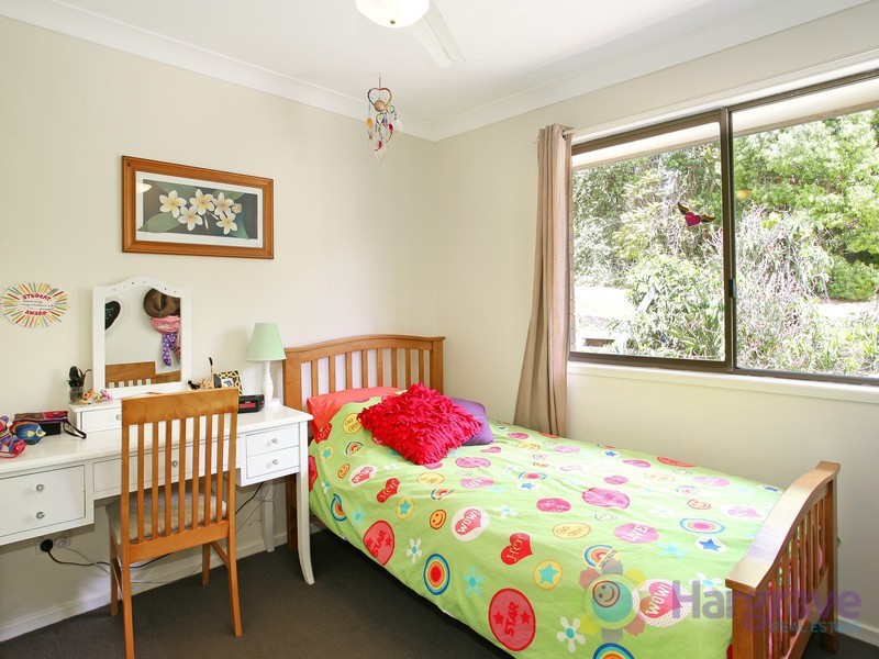 90 Upper Pinbarren Creek Road, Pinbarren QLD 4568