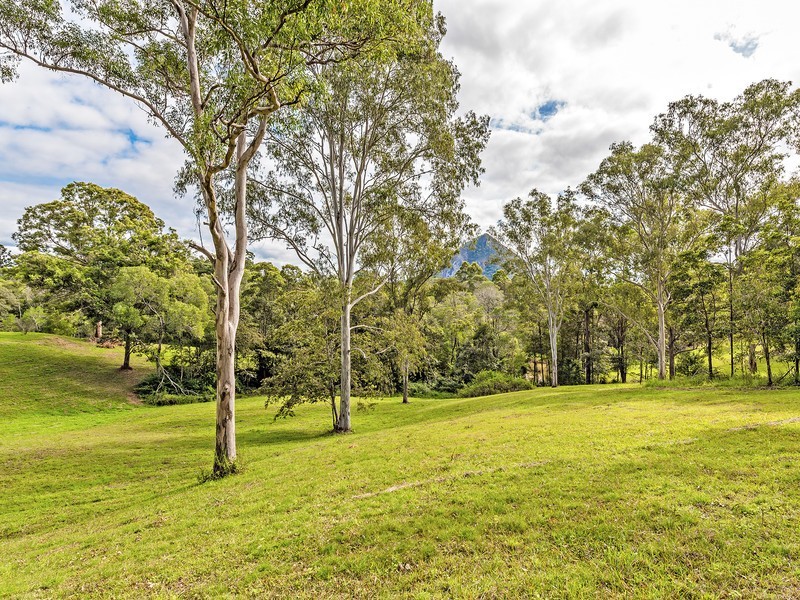 19 Pioneer Road, Pomona QLD 4568