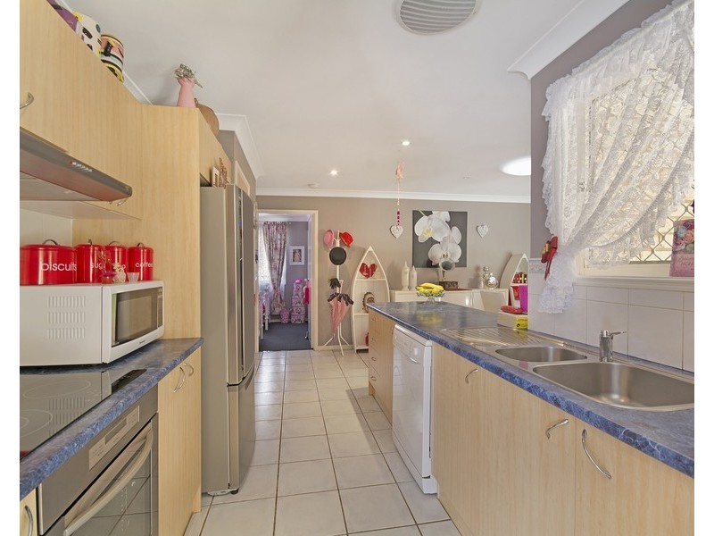 57 Pavilion Street, Pomona QLD 4568