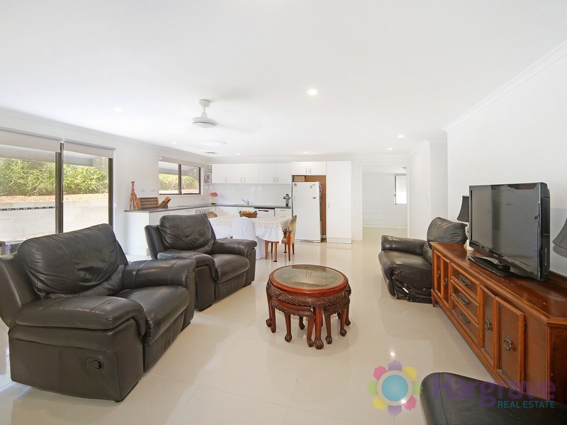 52 Summit Road, Pomona QLD 4568