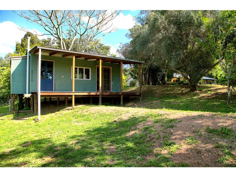 180 Coles Creek Road, Cooran QLD 4569