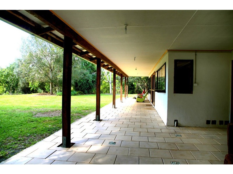 180 Coles Creek Road, Cooran QLD 4569