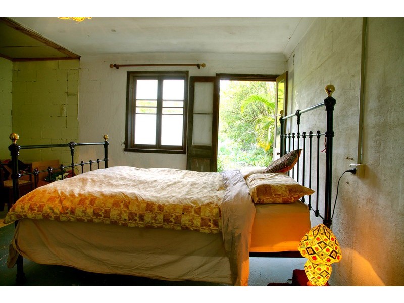 180 Coles Creek Road, Cooran QLD 4569