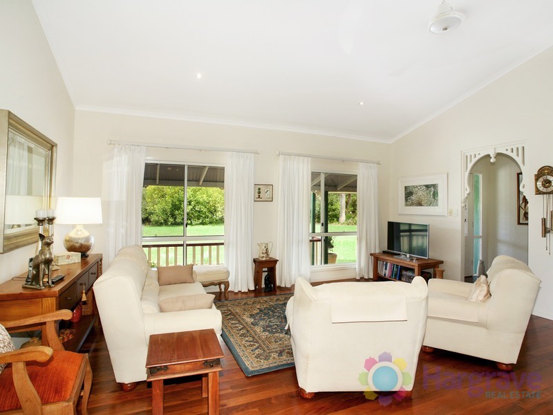 8 Taylor Drive, Pomona QLD 4568