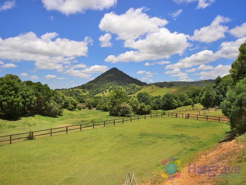 15 Sallwood Court, Pinbarren QLD 4568