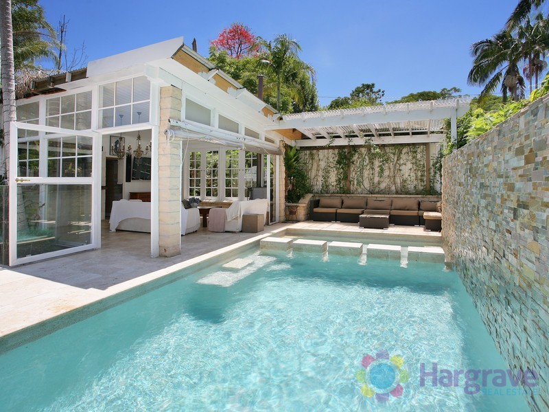 3 Railway Parade, Pomona QLD 4568