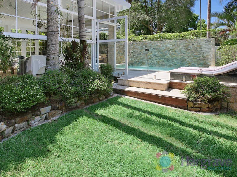 3 Railway Parade, Pomona QLD 4568