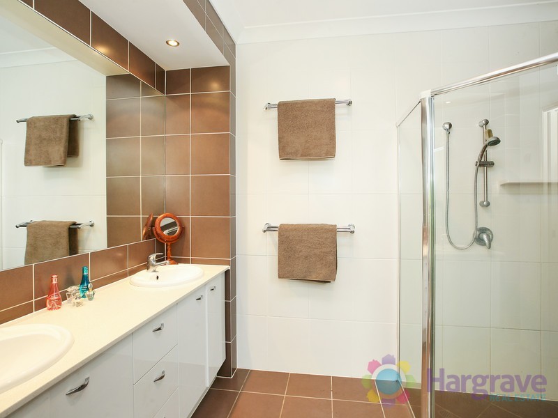 6 Stratford Park Drive, Pomona QLD 4568