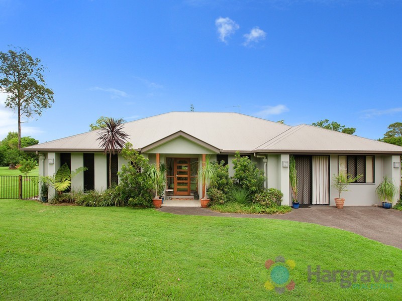 6 Stratford Park Drive, Pomona QLD 4568