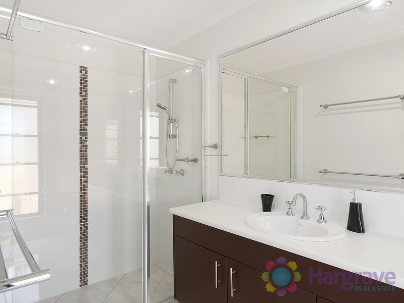 10 Friarbird Place, Pomona QLD 4568