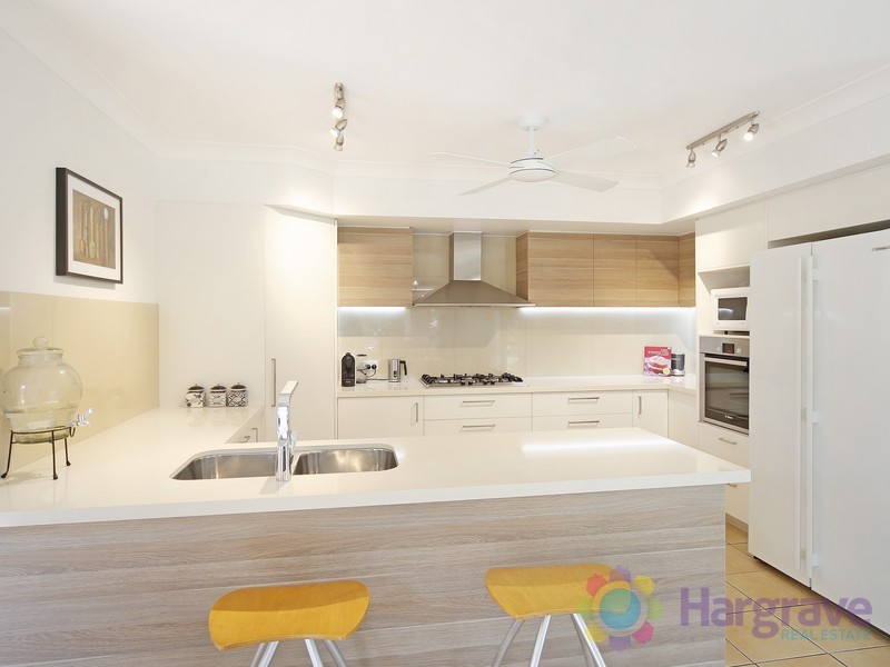 10 Allira Court, Pomona QLD 4568